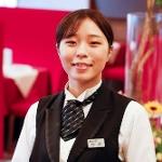 レストランサービス　杉浦　悠月