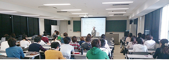 鹿児島大学工学部化学生命工学科主催の「JABEE教育とキャリア教育の接点」の講演会とセミナー風景