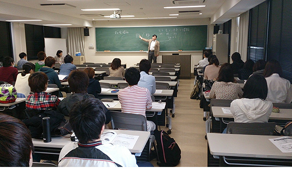 鹿児島大学工学部化学生命工学科主催の「JABEE教育とキャリア教育の接点」のセミナー1