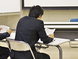 「ホンキの面接セミナー」講座風景