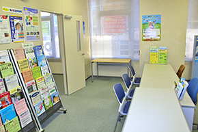 さんだ若者サポートステーション受付カウンター